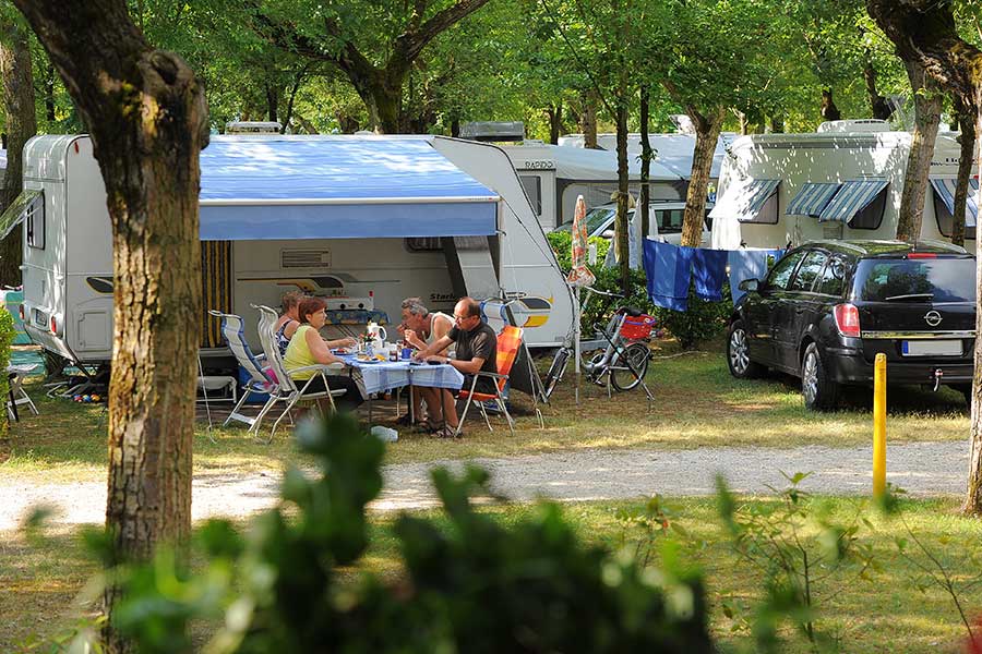 Pitches with caravans